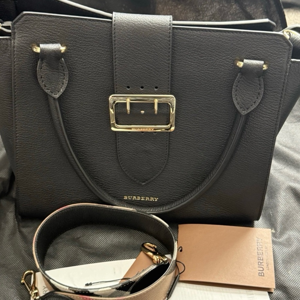 Burberry Black Leather Shoulder Bag top handle satchel with magnetic Strap - Picture 2 of 16